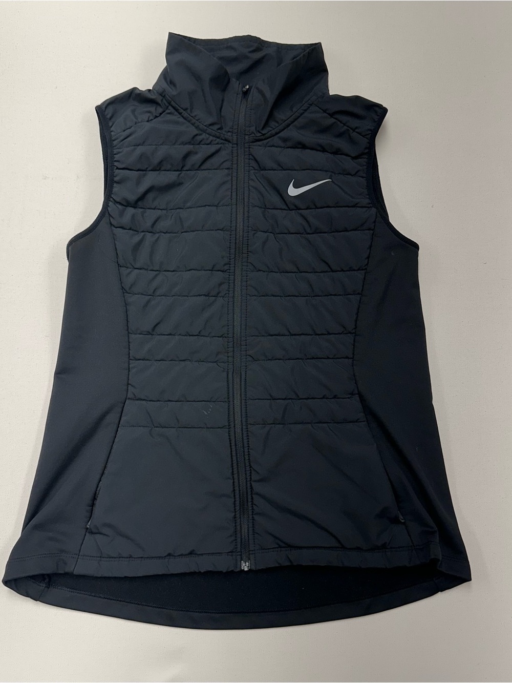 Nike Running Vest Women’s Medium Quilted Puffer Full Zip Jacket Black Pockets